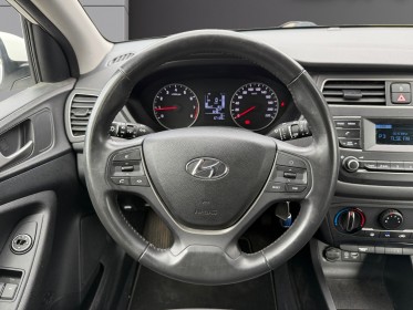 Hyundai i20 1.0 t-gdi 100 initia climatisation bluetooth garantie 12 mois occasion simplicicar toulouse sud simplicicar...