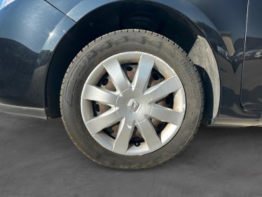 Renault clio iii 1.2 16v 75 eco2 yahoo moteur changémoteur 127 500 kms changé à 83 000 kms facture disponible occasion...