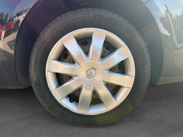 Renault clio iii 1.2 16v 75 eco2 yahoo moteur changémoteur 127 500 kms changé à 83 000 kms facture disponible occasion...