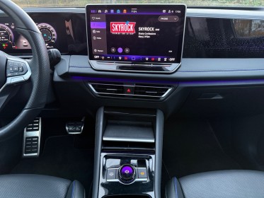 Volkswagen tiguan 2.0 tdi 200ch dsg7 4motion r-line stock physique a l'agence occasion simplicicar angers simplicicar...