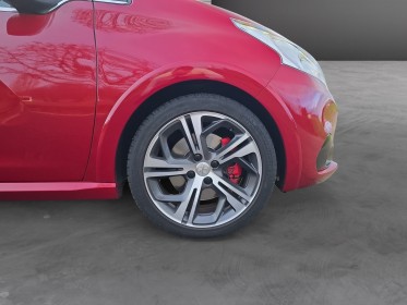 Peugeot 208 1.6 thp  208 ch ss bvm6 gti apple carplay révisée garantie 12 mois occasion simplicicar vichy simplicicar...