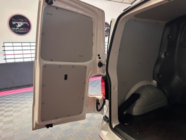 Volkswagen transporter 6.1 van l1h1 2.0 tdi 204 dsg7 edition occasion  simplicicar aix les bains simplicicar simplicibike...