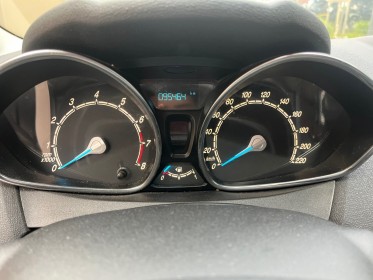 Ford fiesta 1.25 60 edition - garantie 12 mois occasion simplicicar lyon nord simplicicar simplicibike france