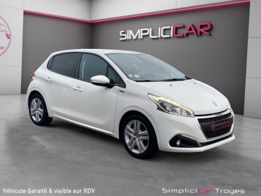 Peugeot 208 bluehdi 100ch ss bvm5 signature régulateur bluetooth ecran tactile garantie 12 mois occasion barberey...