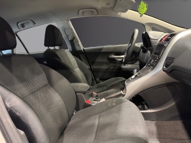 Toyota auris mc dynamic 136ch hsd suivi exclusif toyota garantie 12 mois occasion montpellier (34) simplicicar simplicibike...