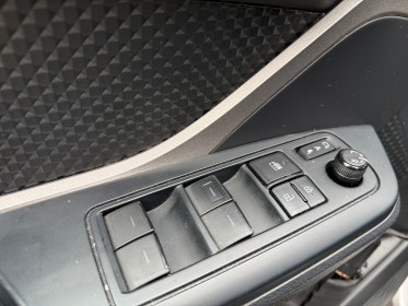 Toyota c-hr hybride rc18 dynamic 1.8 122h  || garantie 12 mois || occasion osny simplicicar simplicibike france