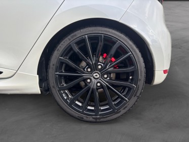 Renault clio iv 1.6 turbo 220 edc rs trophy - garantie 12 mois occasion simplicicar reims simplicicar simplicibike france