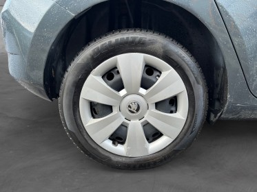 Skoda fabia 1.0 mpi 60 ch greentec active occasion simplicicar lille  simplicicar simplicibike france