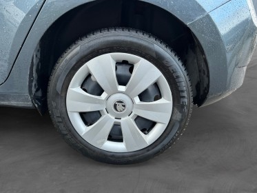 Skoda fabia 1.0 mpi 60 ch greentec active occasion simplicicar lille  simplicicar simplicibike france