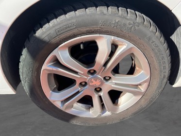 Peugeot 208 allure 1.2 82ch bvm5 occasion avignon (84) simplicicar simplicibike france