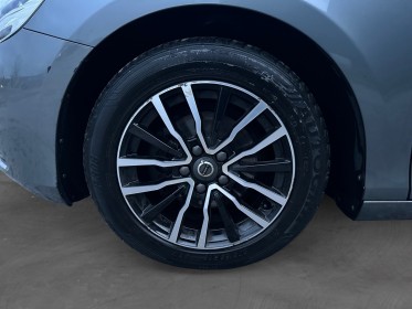 Volvo v40 business d2 120 ch business - suivi/caméra de recul/radar ar - garantie 12 mois occasion simplicicar soissons...