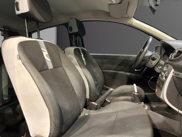 Renault clio iii rip curl 1.5 dci 85 ch garantie 12 mois occasion montpellier (34) simplicicar simplicibike france