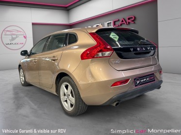 Volvo v40 t2 momentum 120 ch garantie 12 mois occasion montpellier (34) simplicicar simplicibike france