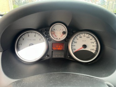 Peugeot 206 1.1e 60ch trendy occasion simplicicar lyon nord simplicicar simplicibike france