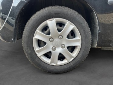 Peugeot 206 1.1e 60ch trendy occasion simplicicar lyon nord simplicicar simplicibike france