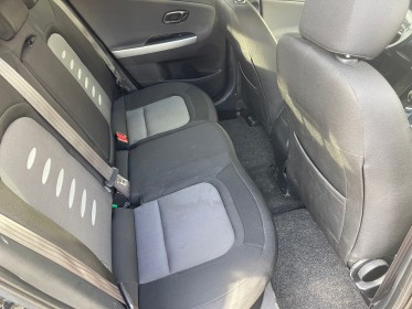 Kia cee'd sw business 1.6 crdi 110 ch isg business occasion simplicicar la fleche simplicicar simplicibike france