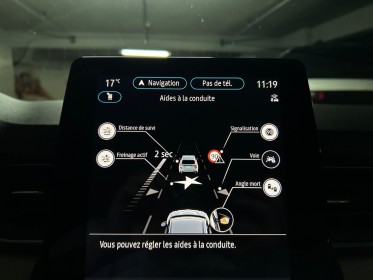 Renault captur e-tech full hybrid 145 iconic - carplay - caméra de recul  360° - sièges  volants chauffants - toit...