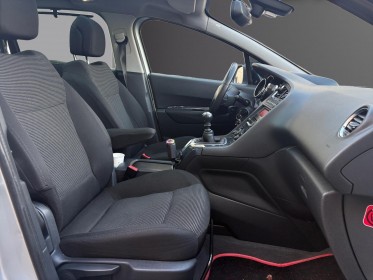 Peugeot 5008 1.6 hdi 110ch fap bvm6 premium 7pl - toit panoramique- embrayage neuf occasion simplicicar lagny  simplicicar...