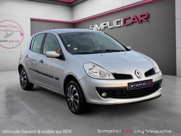 Renault clio iii 1.5 dci 70 dynamique clim / distri neuf occasion simplicicar veauche simplicicar simplicibike france