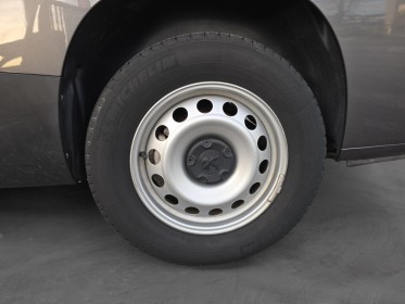 Peugeot partner 1.5 hdi bvm5 cabine approfondie 1ère main entretien complet peugeot pack chantier garantie 12 mois occasion...