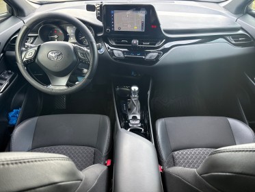 Toyota c-hr hybride mc19 1.8l edition finition team deutschland / garantie 12 mois occasion simplicicar lyon nord simplicicar...