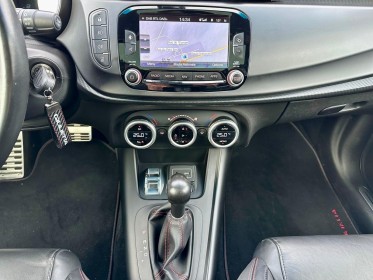 Alfa romeo giulietta serie 2 1750 tbi 240 ch tct veloce garantie 12 mois occasion simplicicar besanÇon simplicicar...