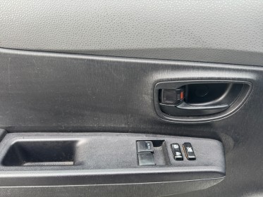 Toyota yaris 69 vvt-i tendance occasion simplicicar lille  simplicicar simplicibike france