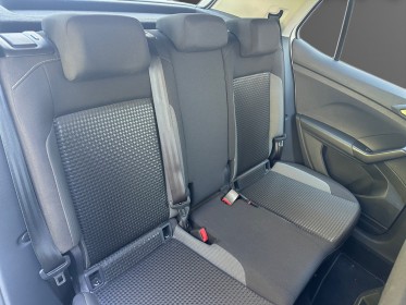 Volkswagen t-cross 1.0 tsi 110 start/stop bvm6 active première main carplay garantie 12 mois occasion simplicicar poitiers...