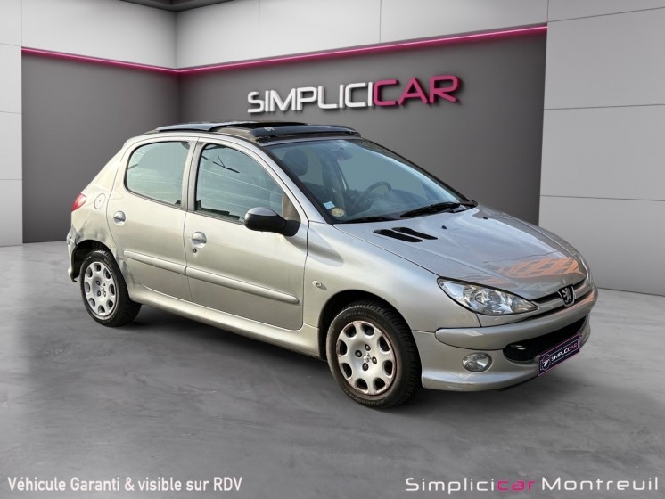 Peugeot 206 1.4e 16v style/toit ouvrant/suivi, historique complet/garantie 12 mois occasion montreuil (porte de...