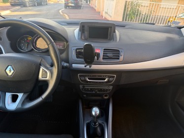 Renault megane iii coupe dci 130 fap eco2 bose euro 5 occasion cannes (06) simplicicar simplicibike france