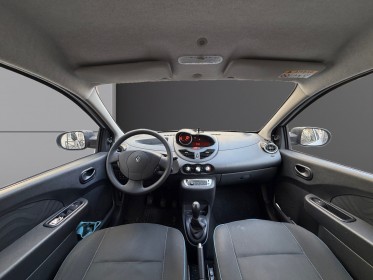 Renault twingo ii 1.5 dci 75 société - garantie 12mois - historique d'entretiens - distribution ok - climatisation -......
