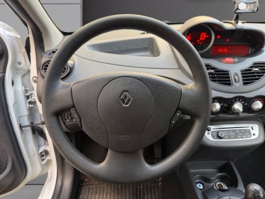 Renault twingo ii 1.5 dci 75 société - garantie 12mois - historique d'entretiens - distribution ok - climatisation -......