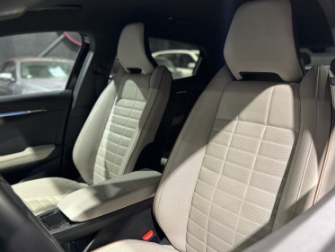 Renault megane e-tech iconic caméra 360° sièges élec chauffant massant carplay garantie 12 mois occasion simplicicar...