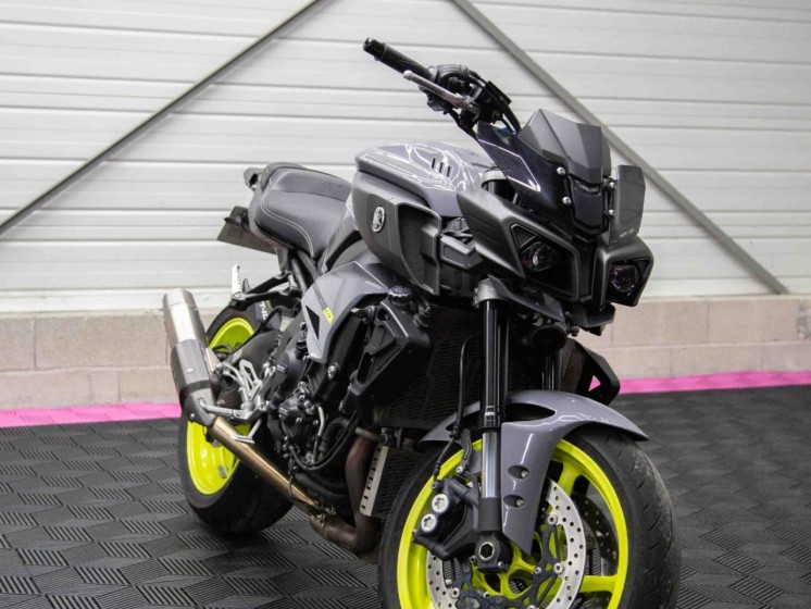 Yamaha mt-10 roadster akrapovic abs garantie 12 mois occasion barberey simplicicar simplicibike france