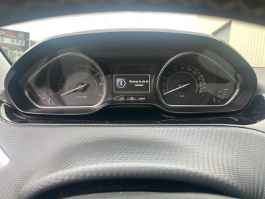 Peugeot 2008 1.6 vti 120 ch féline titane bvm 5 rapports / entretien à jour / garantie 12 mois occasion simplicicar royan...