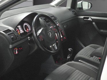 Volkswagen touran 1.2 tsi 105 cup toit ouvrant panoramique climatisation automatique garantie 12 mois occasion simplicicar...