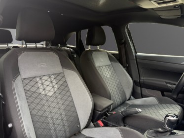 Volkswagen taigo 1.0 tsi 110 dsg7 r-line toit ouvrant carplay démarrage sans clé caméra de recul chargeur induction......