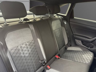 Volkswagen taigo 1.0 tsi 110 dsg7 r-line toit ouvrant carplay démarrage sans clé caméra de recul chargeur induction......