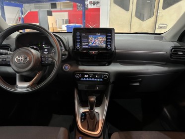 Toyota yaris hybride my22 dynamic  116h occasion avignon (84) simplicicar simplicibike france