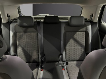 Volkswagen t-cross 1.0 tsi 115 start/stop bvm6 r-line - garantie 12 mois occasion simplicicar lyon ouest simplicicar...