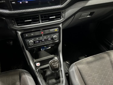 Volkswagen t-cross 1.0 tsi 115 start/stop bvm6 r-line - garantie 12 mois occasion simplicicar lyon ouest simplicicar...