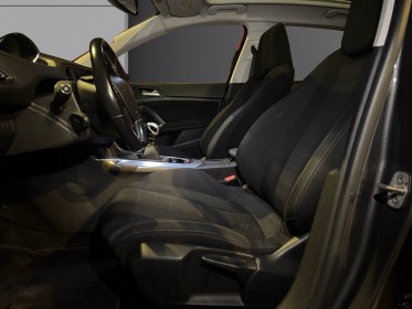 Peugeot 308 1.2 puretech 130ch ss bvm6 allure occasion paris 15ème (75) simplicicar simplicibike france