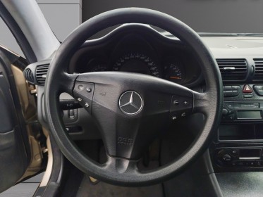 Mercedes c200 coupÉ sport climatisation automatique  garantie 12 mois occasion simplicicar frejus  simplicicar simplicibike...