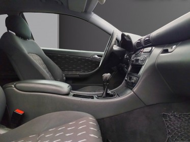 Mercedes c200 coupÉ sport climatisation automatique  garantie 12 mois occasion simplicicar frejus  simplicicar simplicibike...