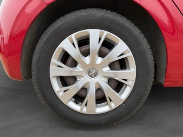 Peugeot 208 1.2 82ch bvm5 active distribution ok dossier entretien complet régulateur garantie 12 mois occasion simplicicar...