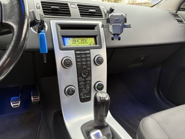 Volvo s40 volvo s40 t5 awd  230 momentum véhicule suivi volvo état collection garantie 12 mois occasion simplicicar...