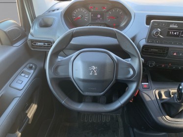 Peugeot partner fourgon standard 650 kg bluehdi 100 ss bvm5 premium - climatisation - bluetooth - garantie 12 mois europe...
