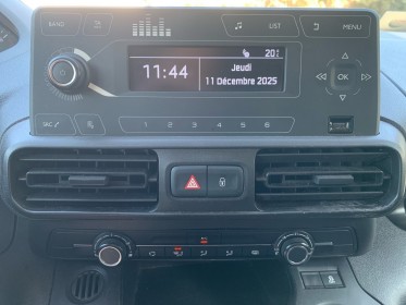 Peugeot partner fourgon standard 650 kg bluehdi 100 ss bvm5 premium - climatisation - bluetooth - garantie 12 mois europe...