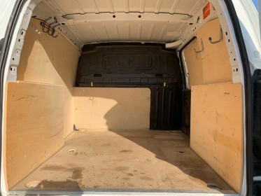 Peugeot partner fourgon standard 650 kg bluehdi 100 ss bvm5 premium - climatisation - bluetooth - garantie 12 mois europe...