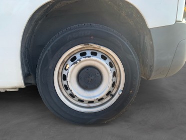 Peugeot partner fourgon standard 650 kg bluehdi 100 ss bvm5 premium - climatisation - bluetooth - garantie 12 mois europe...